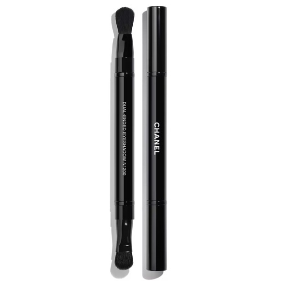 CHANEL Other - CHANEL - N°200 Dual-Ended Eyeshadow Brush